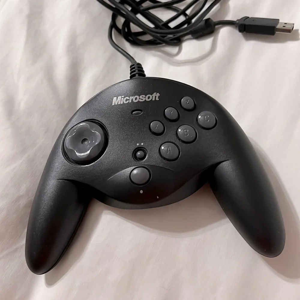 Microsoft SideWinder Game Pad